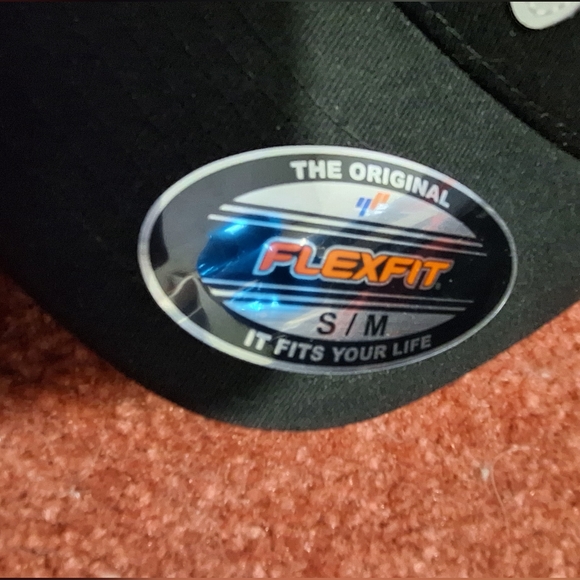 Columbia PFG Hat - Picture 4 of 4